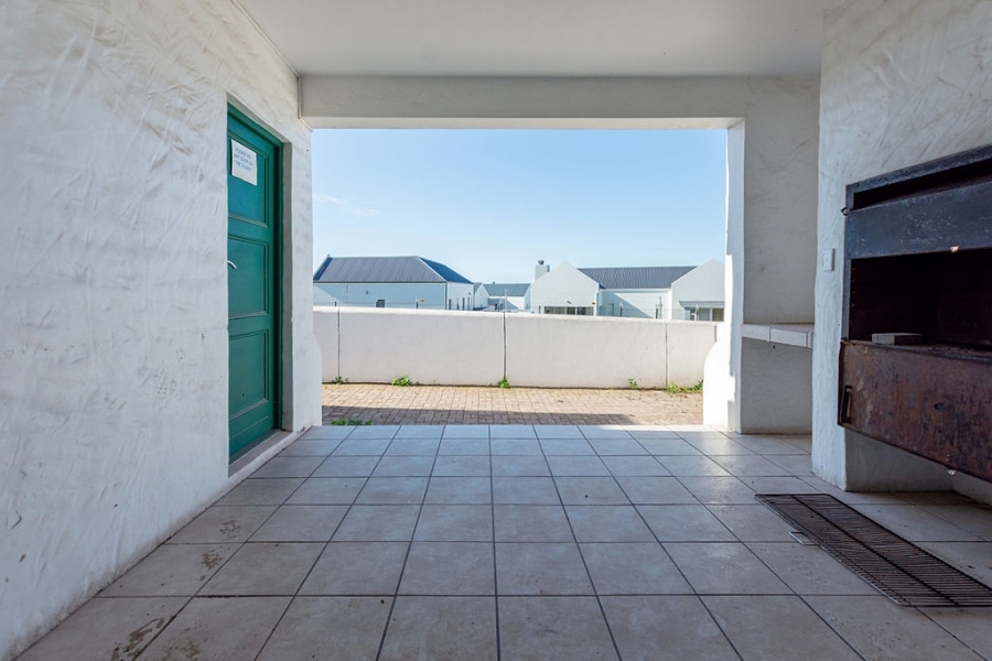 5 Bedroom Property for Sale in Mykonos Western Cape